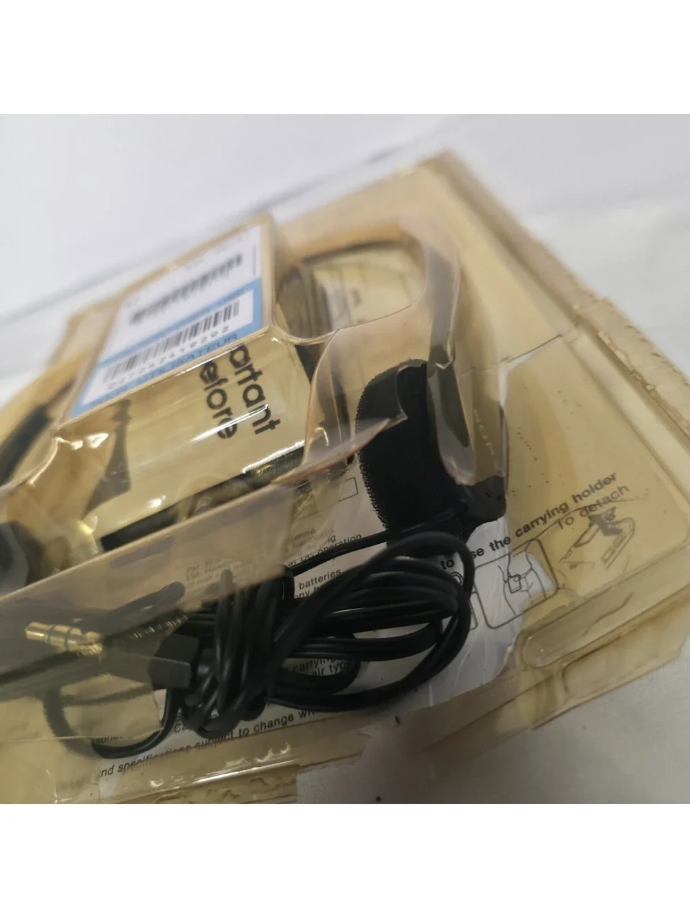 Vintage Sony SRF-26 FM Stereo Walkman Radio Receiver Headphones NOS 1990